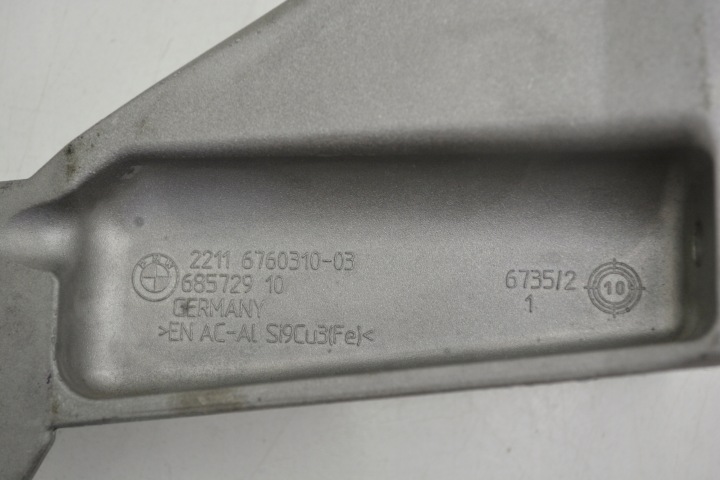 BMW E87 E90 E91 M47N2 SUPPORT POIGNÉE MOTEUR DROIT