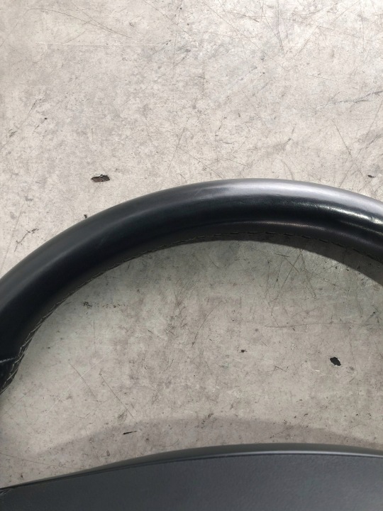 MERCEDES-BENZ OE A0004608703