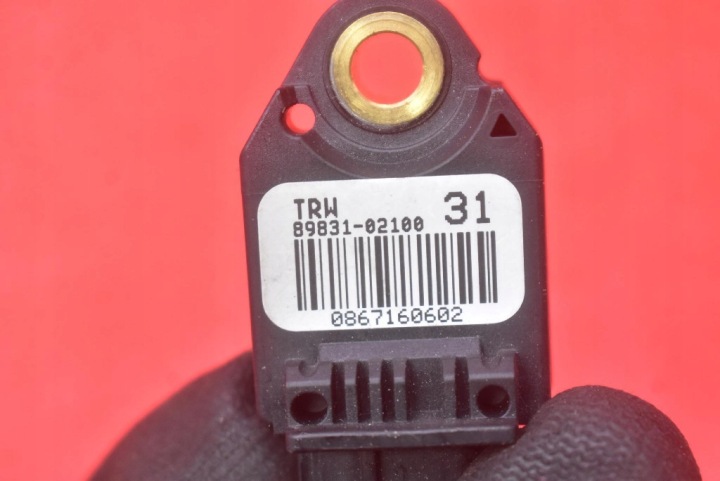 CAPTEUR DE COLLISION 89831-02100 TOYOTA VERSO LIFT 09-18