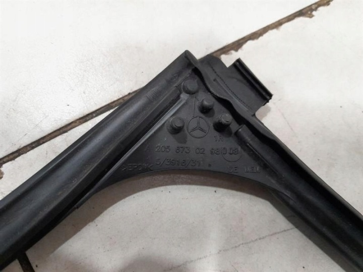 MERCEDES C CLASS W205 CARROSSERIE MOULDING A2056730283 RIGHT STRIP