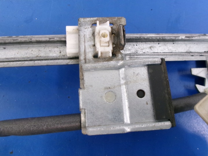 SEAT TOLEDO III 04-10 ÉLÉVATEUR VITRES AVANT GAUCHE 5P0837401J