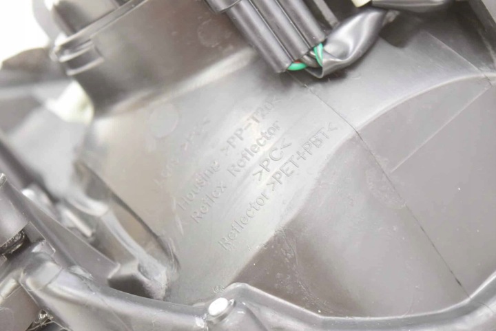 PHARE AVANT GAUCHE OEM SUBARU IMPREZA 03-05 DANS TYM WRX I STI