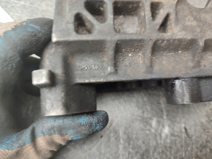 POIGNÉE MOTEUR FORD VOLVO MAZDA 3M51-6030-AE
