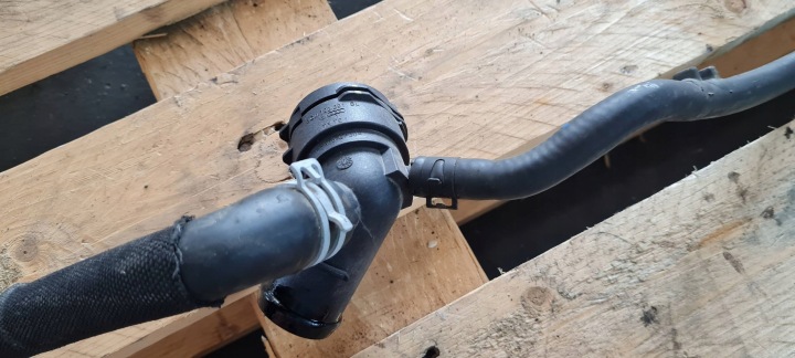 S3 8Y A3 LIFT FIL TUYAU EAU TUYAU EAU 2.0 TFSI 3WA122101H