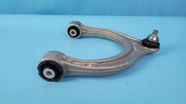 MERCEDES W206 C200 23R BRAS DE SUSPENSION TRANSVERSAL SUPÉRIEUR DROIT AVANT A2063302200