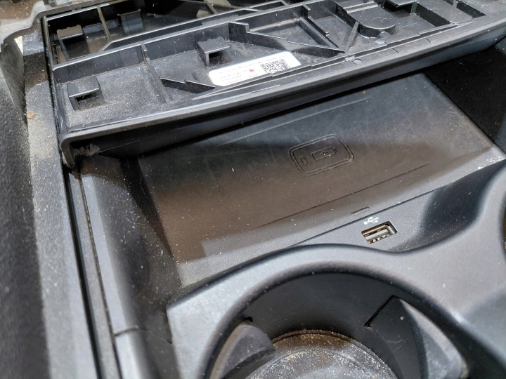 BMW 6 G32 LCI LIFT TUNNEL CENTRAL CUIR DAKOTA 8090710