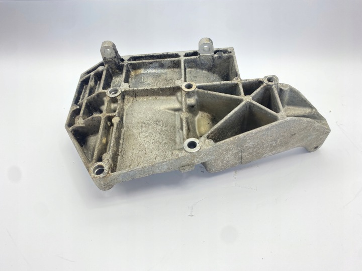 POIGNÉE FIXATION ALTERNATEUR MERCEDES W124 M104 E280 E320 320CE 1041550135