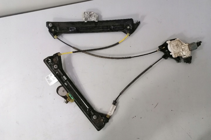 ÉLÉVATEUR VITRES DROITS AVANT PORTES BMW 2 COUPÉ (F22, F87) 7268448