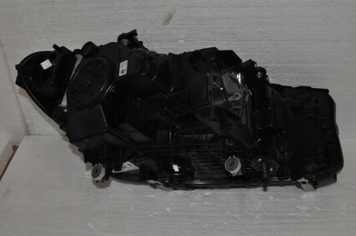 PHARE AVANT GAUCHE BMW 5 V G30 G31 ADAPTIVE LED COMPLET LED 7214961-03