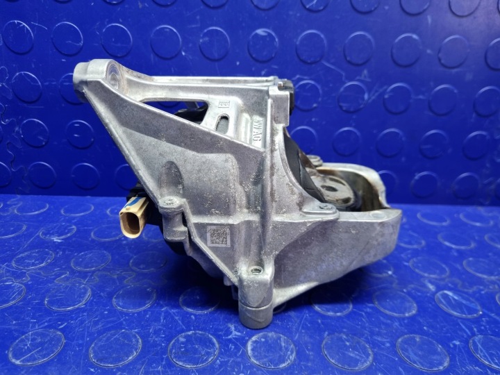 COUSSIN POIGNÉE MOTEUR GAUCHE COMPLÈTE AUDI Q7 4M 3.0 TFSI OEM 4M0199371J