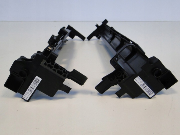MERCEDES E 238 W238 FIXATION CHÂSSIS RADIATEURS DROITE