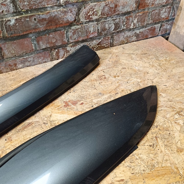 BMW I3 I01 MOULURE TOITS PROTECTION CHÂSSIS GAUCHE OU DROITE C2V 7296785