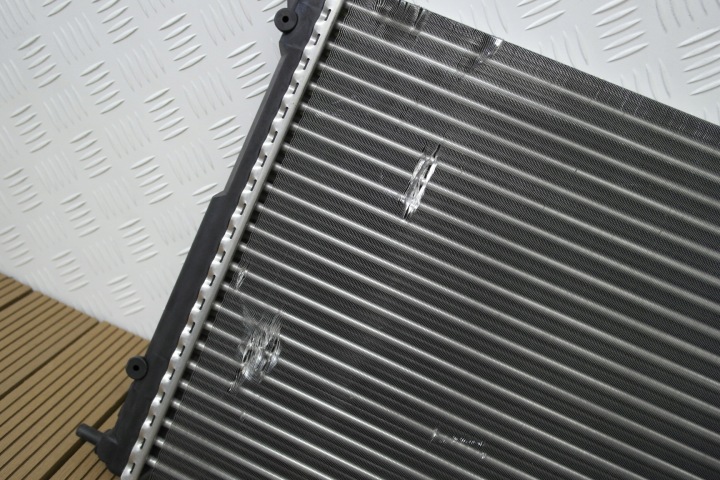 RENAULT 21 88- 1.7B RADIATEUR EAU USINE NEUF ORIGINALE 7700795174 OE