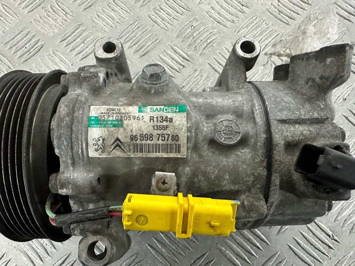 CITROEN C3 PICASSO 1.6 VTI COMPRESSEUR DE CLIMATISATION 9659875780