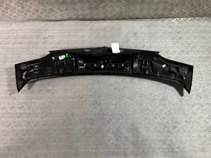 MASERATI LEVANTE 2020 BRODERIE GARNITURE ARRIÈRE COUVERCLES DE COFFRE COUVERCLES DE COFFRE