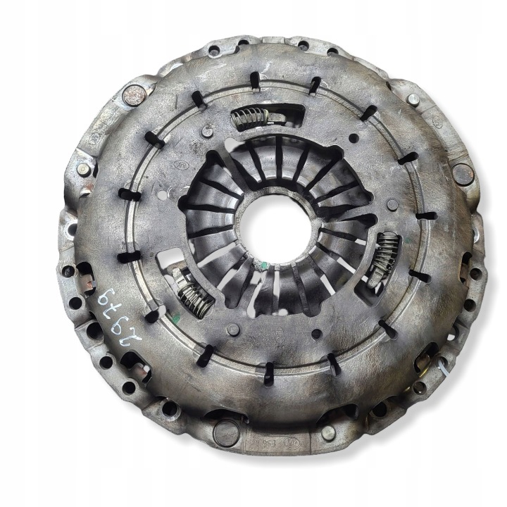 EMBRAYAGE COMPLET BMW 5 E60 2.0 D C0704075