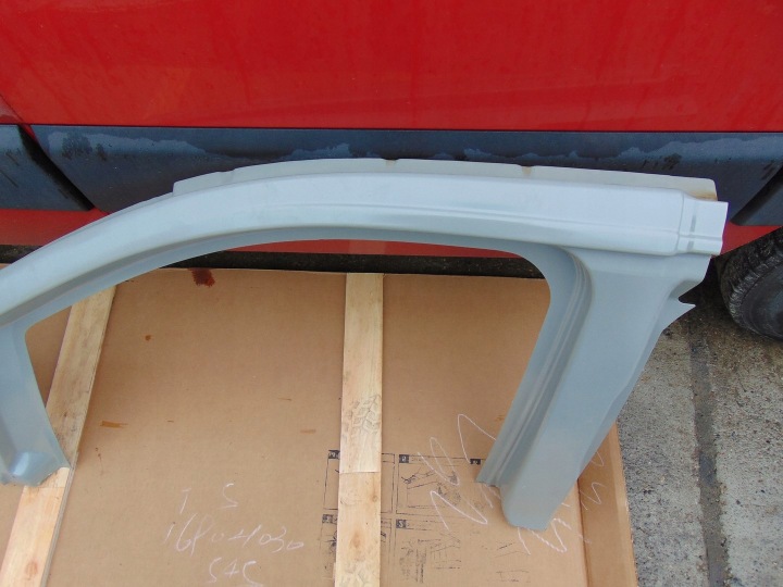 BRODERIE CHÂSSIS PORTES POTEAU GAUCHE AVANT MERCEDES VITO W447