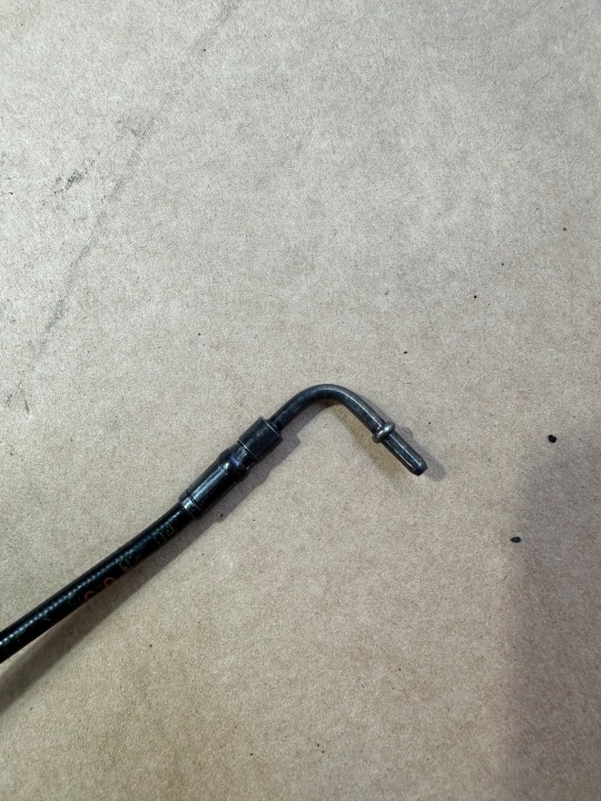 FIL HYDRAULIQUE GAUCHE 103 MERCEDES SL R230
