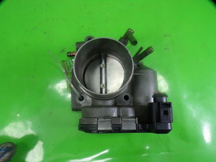 AUDI A4 B6 2.0 ALT PAPILLON DES GAZ 0280750088
