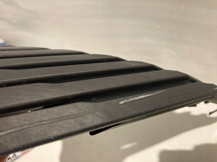 GRILLE PARE-CHOCS AVANT GAUCHE DROIT PEUGEOT 3008 II