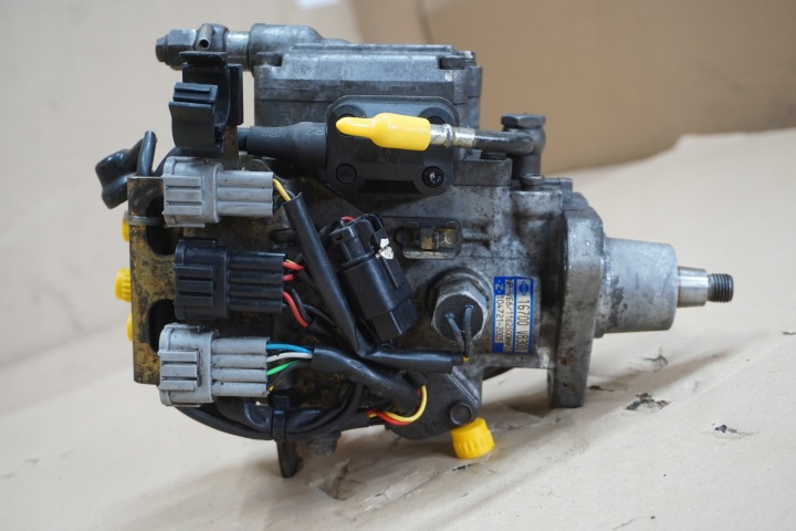 NISSAN PATROL POMPE INJECTION GR Y61 2,8 TDI 16700 VB300