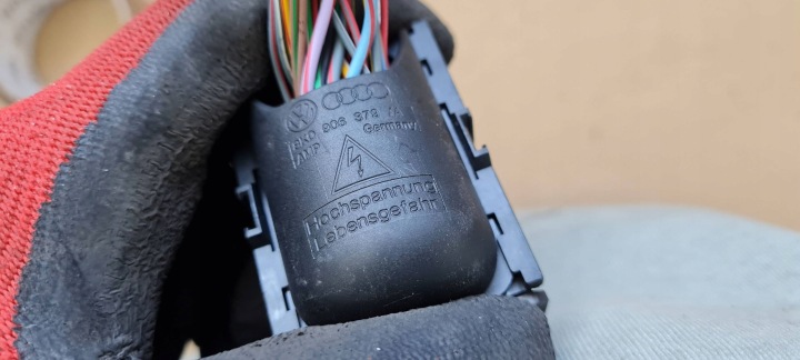A4 B8 A5 PUCE PUCE RACCORD 8K0906379A