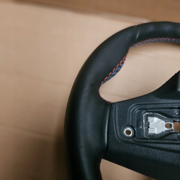 VOLANT BMW G80 M3 M4 G81 G82 AVEC CHAUFFAGE WIBRACJA 9882678 62822186E