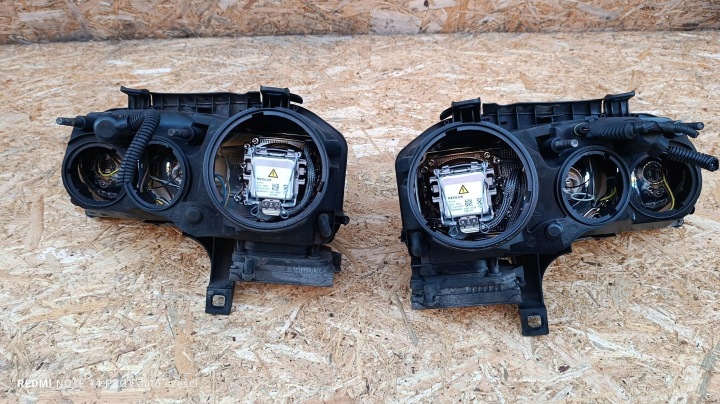 PHARE GAUCHE DROITE PROJECTEUR GAUCHE DROIT ALFA ROMEO 159 XÉNON 60683988