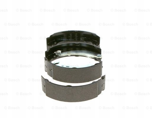 BOSCH 0 986 487 556 KIT PLAQUETTES FREINS