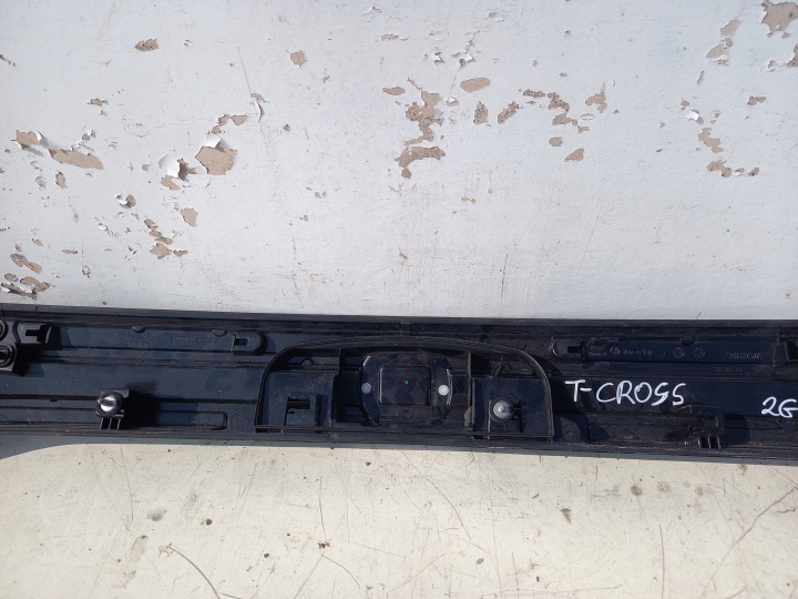 CACHE COUVERCLES DE COFFRE ARRIÈRE VW T-CROSS 2GM 2GM827577
