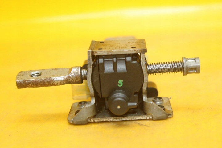 PETIT MOTEUR RÉGLAGES SIÈGES GAUCHE AVANT AUDI A6 C6 0390203220