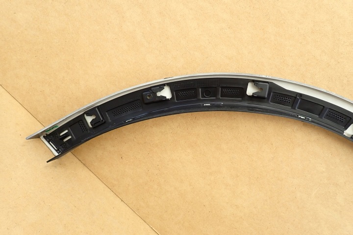 FORD KUGA MK3 19- MOULURE GARDE-BOUE DROITE ARRIÈRE ARRIÈRE LV4BS286D02B RH OE