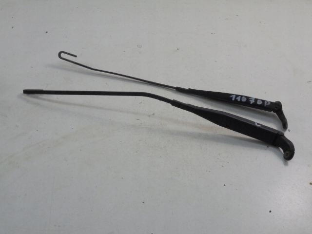 MERCEDES A W168 BRAS ESSUIE-GLACES AVANT GAUCHE DROIT A1688200544 A1688200644