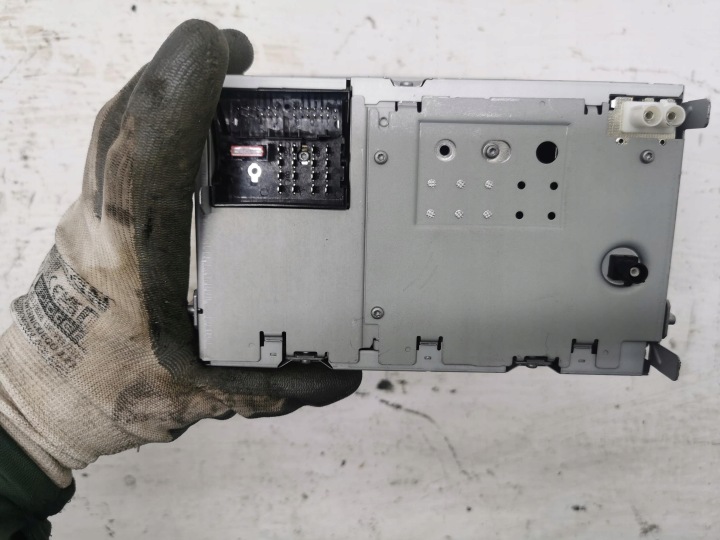 RADIO VOLKSWAGEN OE 3C8035195A