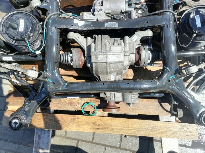 AUDI Q7 4M0 SUSPENSION ARRIÈRE CHÂSSIS BRAS DE SUSPENSION AXE SKRET