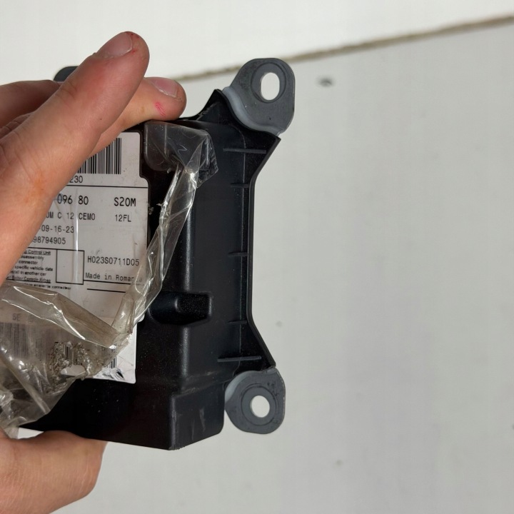 MODULE CONTRÔLEUR CAPTEUR AIRBAG COUSSINS CITROEN C3 III OE ORIGINAL 982480968