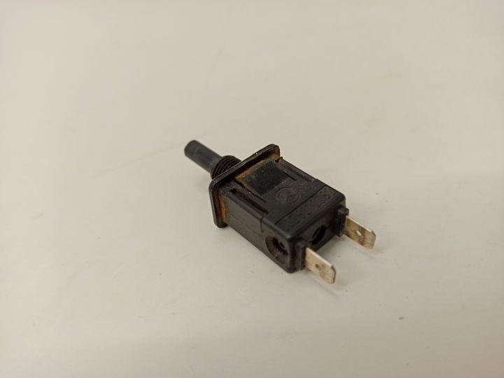 0008212052 AUTRE MODULES E 280 124.029 142 1970 MERCEDES-BENZ E (W124)