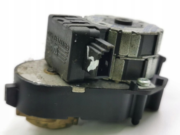 BMW 5 E39 PETIT MOTEUR CAPOTS CONDUIT D'AIR 2000 8377462