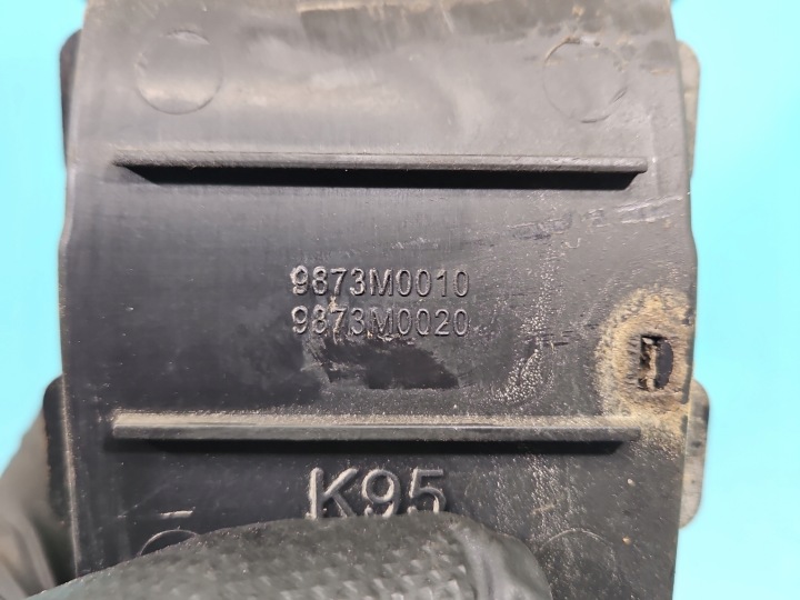 CLAPET GOULOTTE DE REMPLISSAGE CARBURANTS RENAULT MEGANE III NOIR TEB66