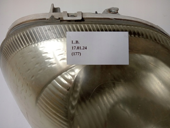 PHARE DROITE AVANT RENAULT MASTER II 8200163518
