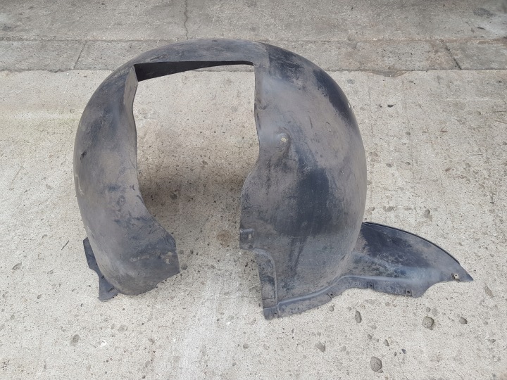 PASSAGE DE ROUE GAUCHE AVANT VW CADDY III TOURAN I BON ÉTAT ORIGINAL 1T0805911M