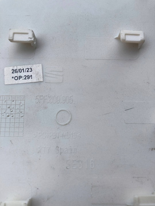 CUPRA FORMENTOR CLAPET GOULOTTE DE REMPLISSAGE CARBURANTS 5FF809905