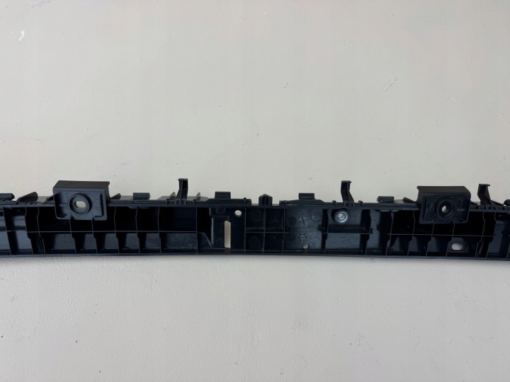 TESLA MODÈLE Y 20R- GLISSIÈRE FIXATION PARE-CHOCS ARRIÈRE 1494045-00