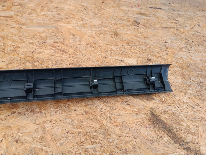 3C0853369 MOULURE SEUIL REVÊTEMENT GAUCHE VW PASSAT B6