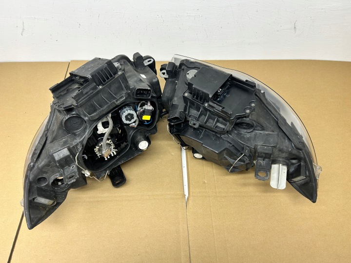 PHARES GAUCHE DROITE BMW 1 E87 LIFT XÉNON ROTATIF DYNAMIC