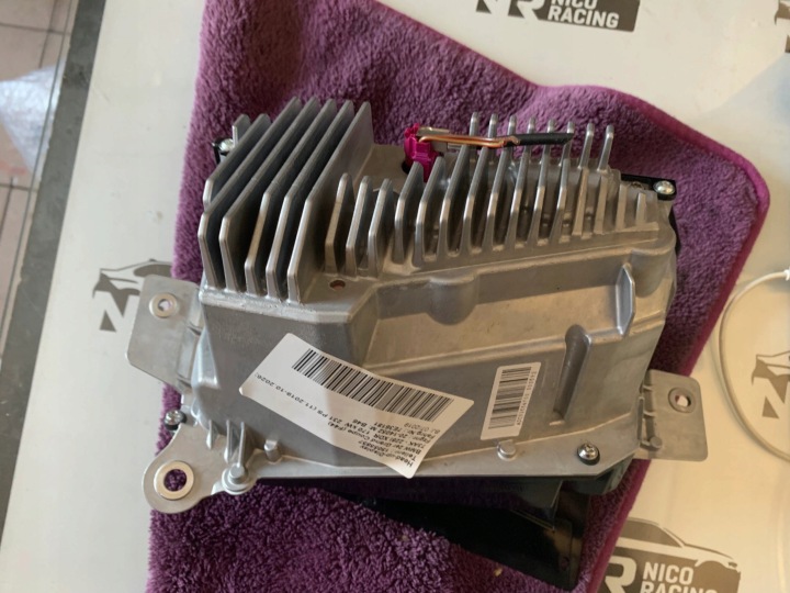 MONITEUR HEAD-UP BMW F40 5A09299 2021