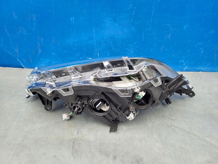 TOYOTA RAV4 5 V 19- PHARE GAUCHE AVANT COMPLET LED