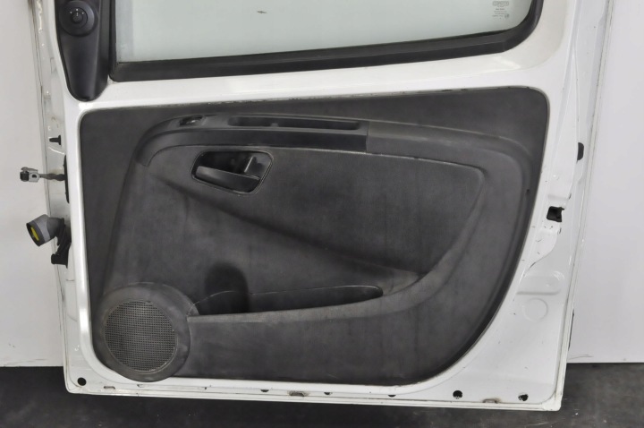 PEUGEOT BIPPER PORTES DROIT AVANT