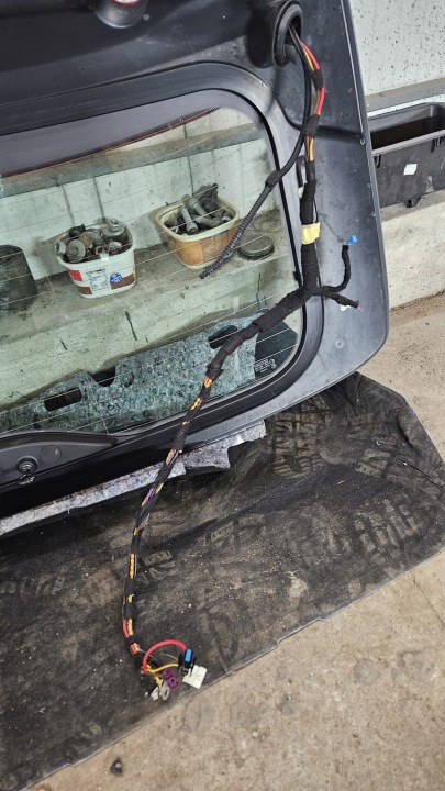 BMW F31 COUVERCLES DE COFFRE ARRIÈRE VITRE A75 COMPLÈTE