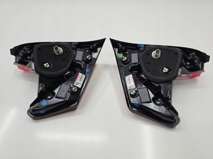 PHARE ARRIÈRE COUVERCLES DE COFFRE COUVERCLES DE COFFRE TOYOTA CH-R CHR 16- L+P